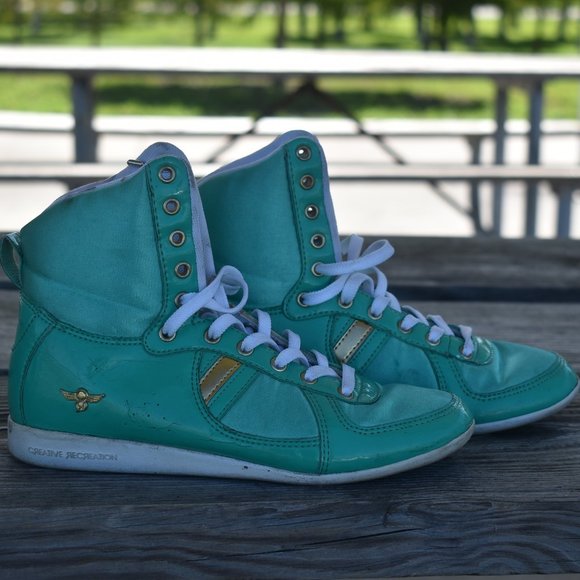 **CLEARANCE** Creative Rec Sneakers - Picture 5 of 11